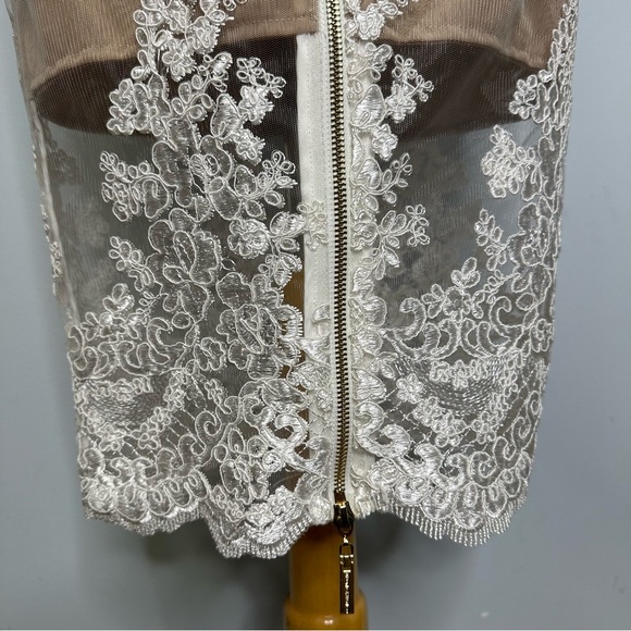 Bronx & Banco White Lace Overlay Exposed Back 2 Way Zipper Formal Dress Size 6 - Picture 8 of 14